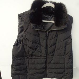 Talbot Plus Black Puffer Vest with r=Removable Faux Fur Collar 3X